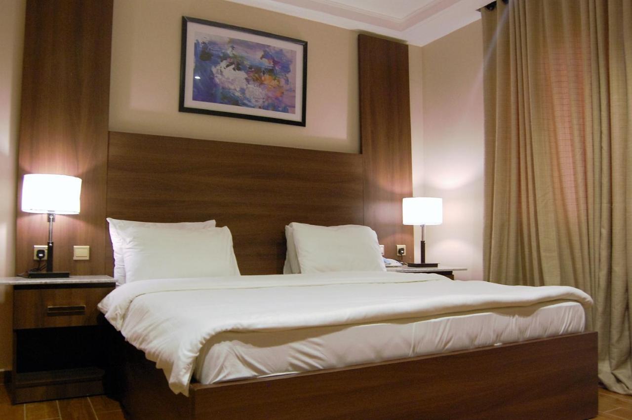 Hôtel R & K Guest Palace à Kano Extérieur photo