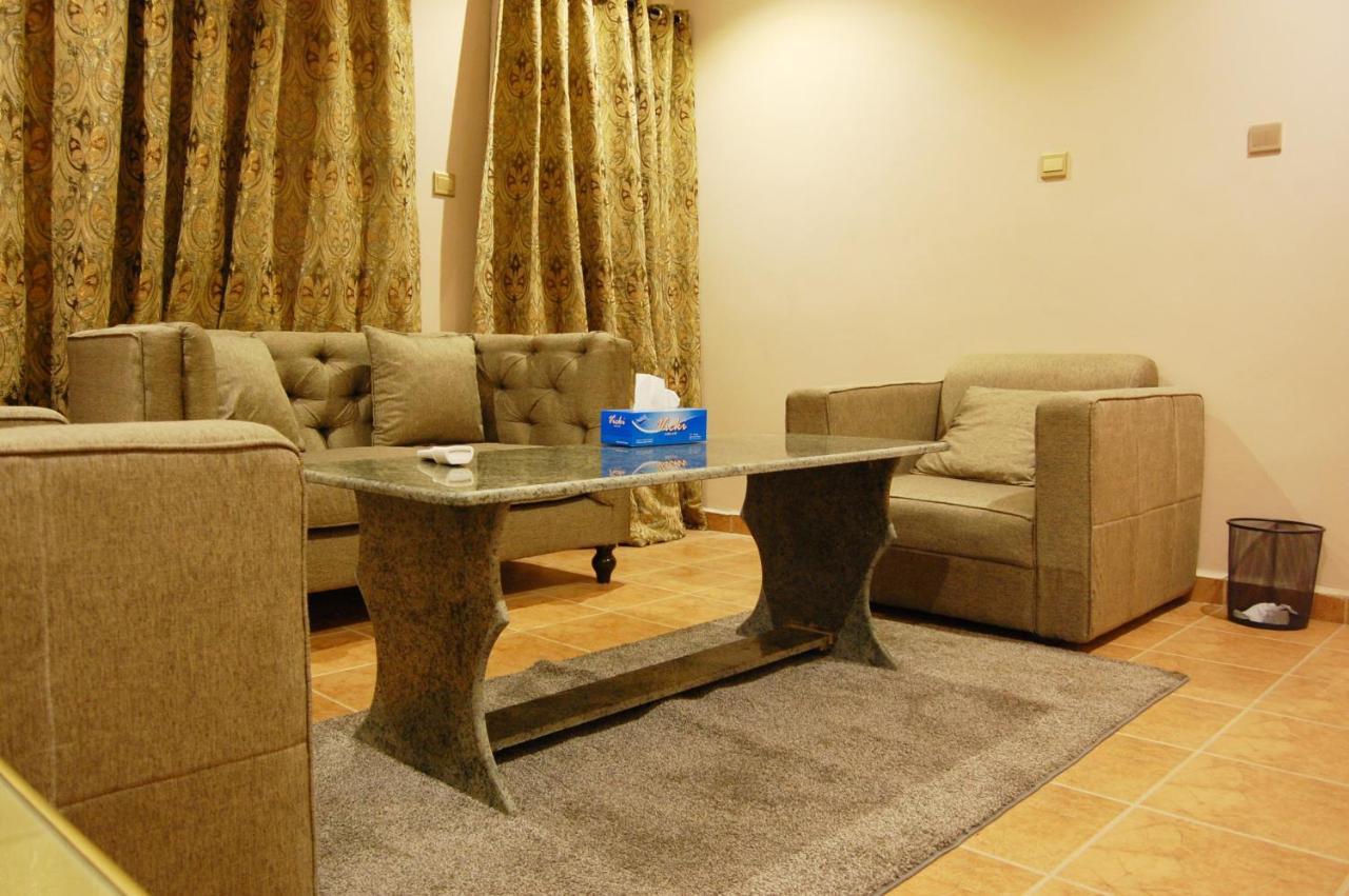Hôtel R & K Guest Palace à Kano Extérieur photo
