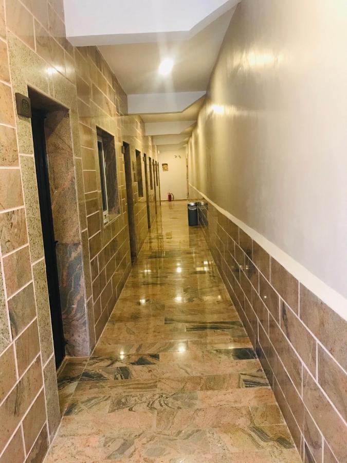 Hôtel R & K Guest Palace à Kano Extérieur photo